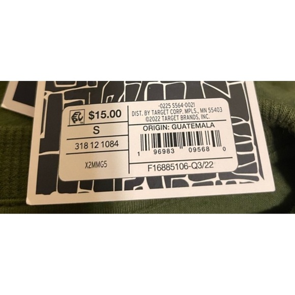 NWT “Beautiful In All Shades” Graphic Tee -Size: S - Picture 4 of 4